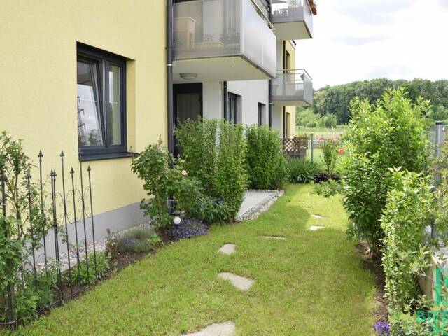 Immobilie in Hankenfeld - Exklusive, sonnige Garten-Wohnung! 2 Autoabstellplätze! Neubau! - Bild 0