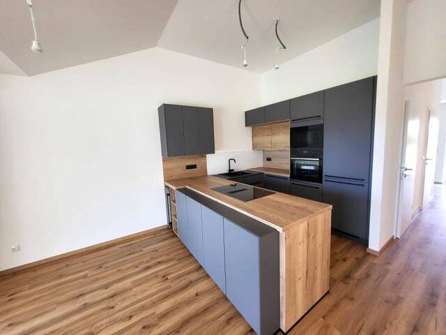 Immobilie in Fürstenfeld - Nur mehr 1 verfügbar: Wunderschöne, vermietete Anlegerwohnung (72m²) mit überdachter Terrasse und Riegersburgblick bei Fürstenfeld! Provisionsfrei! - Bild 4