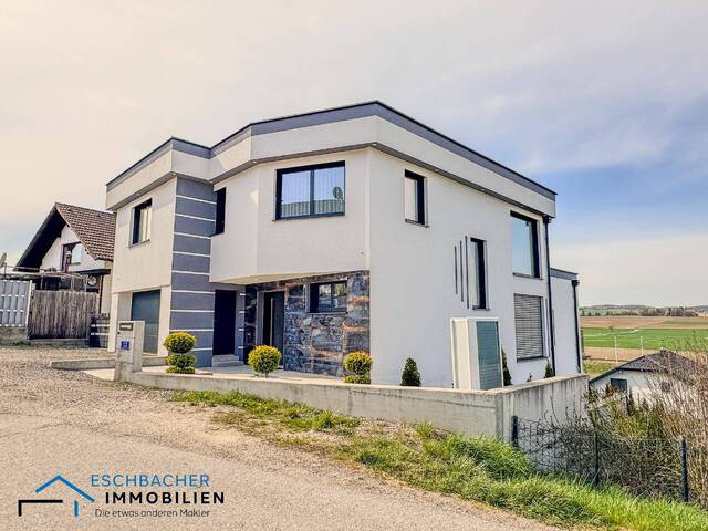 Immobilie in Ollersbach - Großzügiges Einfamilienhaus mit moderner Ausstattung in Ollersbach - Bild 2