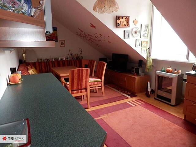 Immobilie in Reichenau an der Rax - Charmante Altbau-Dachgeschoßwohnung in Grünruhelage - Bild 0