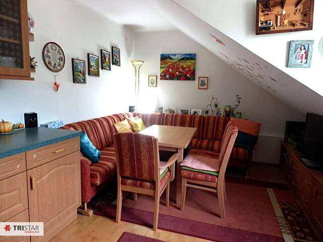 Immobilie in Reichenau an der Rax - Charmante Altbau-Dachgeschoßwohnung in Grünruhelage - Bild 2