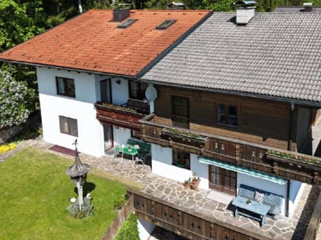 Immobilie in Hopfgarten im Brixental - Doppelhaus mit viel Wohn- und Nutzraum und großem Potenzial in Hopfgarten zu verkaufen. - Bild 1