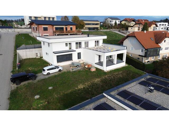Immobilie in Peuerbach - Grosses Neubauhaus mit 100 m2 Wohnessbereich und toller Ausssicht vom Margaretenberg NEUER PREIS - Bild 0