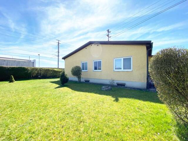 Immobilie in Gunskirchen - Älterer, aber gepflegter Bungalow mit großem Wintergarten - Bild 2