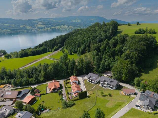 Immobilie in Steinbach am Attersee - Traumhafte Penthousewohnung mit Attersee-Blick: Erstbezug mit Balkon und Terrasse! - Bild 3