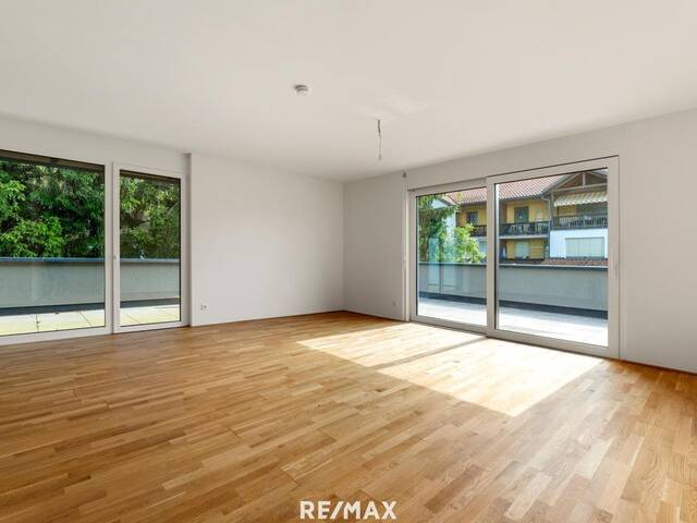 Immobilie in Krumpendorf - Exklusive Dachgeschosswohnung mit traumhafter Terrasse in Krumpendorf am Wörthersee - Bild 1