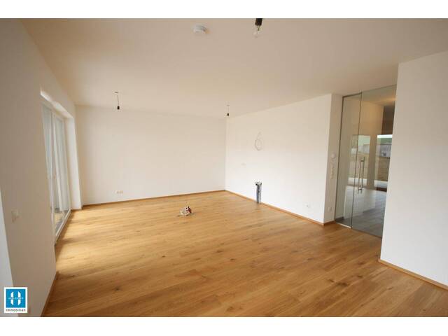 Immobilie in Grieskirchen - NEUER PREIS!! Wohnen am Kalvarienberg Grieskirchen - gemütliche 72,93m² Gartenwohnung mit großer Terrasse und Tiefgaragenparkplatz zu verkaufen - Bild 2