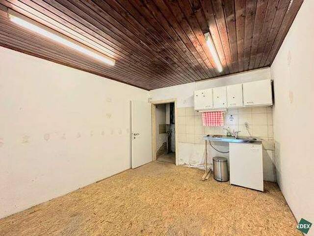 Immobilie in Wien - Sanierungsbedürftige 1-Zimmer-Wohnung in zentraler Lage - Bild 1