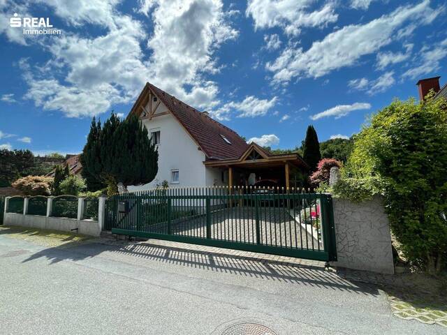 Immobilie in Gamlitz - Mein gemütliches Zuhause in zentraler und ruhiger Wohnlage mit herrlichem Garten - Gamlitz - Bild 2