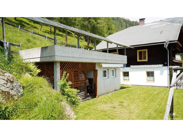 Immobilie in Oberberg - Idyllisches Berghaus in Kärnten: 10 Zimmer, Garten, Balkon & Kamin – Ihr Rückzugsort. - Bild 3
