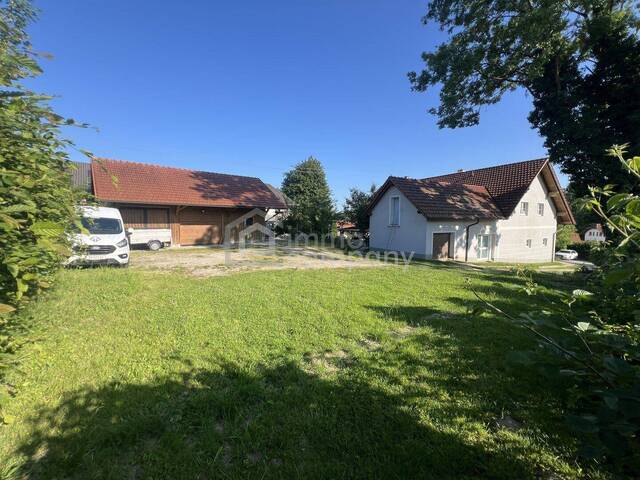 Immobilie in Prambachkirchen - Raus aus der Stadt und rein in die Natur mit 250qm Wohnfläche - Bild 1