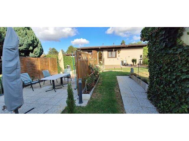 Immobilie in Forchtenstein - !!! Nettes großzügig eingerichtetes FERIEN - Wohnmobilheim in Forchtenstein am Stausee zu verkaufen. Der Kaufpreis ist € 48.300,-- !!! - Bild 1