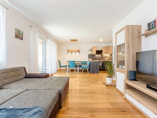 Immobilie in St. Georgen im Attergau - Endlich ankommen! Charmante 3 Zimmer Gartenwohnung in super zentraler Lage von St. Georgen im Attergau - Bild 2