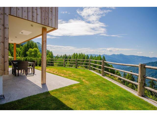 Immobilie in Mühldorf - ANKOMMEN. AUFATMEN. BLEIBEN. EXKLUSIVES NEUBAU-CHALET MIT FREIZEITWOHNSITZWIDMUNG IM MÖLLTAL! - Bild 2