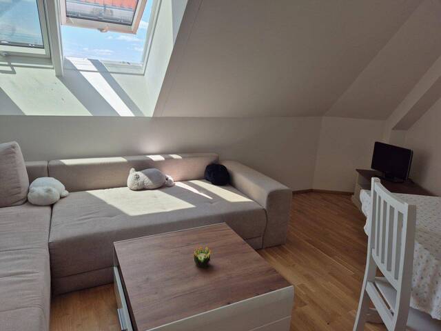Immobilie in Langenzersdorf - Charmante Dachgeschosswohnung in Langenzersdorf - Bild 0