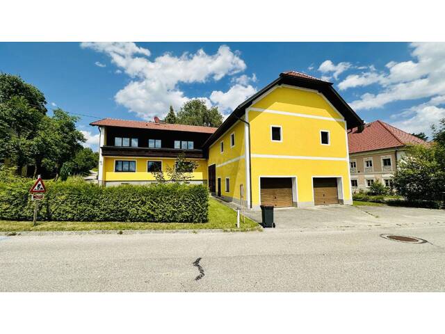 Immobilie in Tollet - Großzügiges Einfamilienhaus mit sehr viel Platz - Bild 1