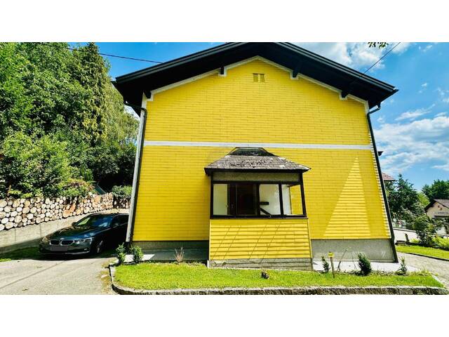 Immobilie in Tollet - Großzügiges Einfamilienhaus mit sehr viel Platz - Bild 2