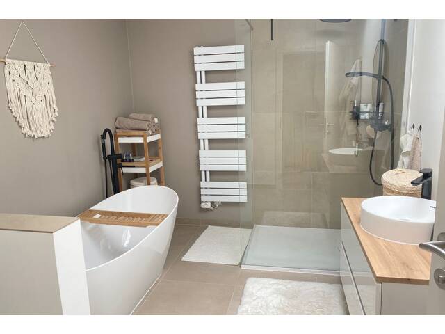 Immobilie in Trausdorf an der Wulka - Luxus-Bungalow am See - inkl. Einrichtung und Inventar (PROVISIONSFREI!) - Bild 4