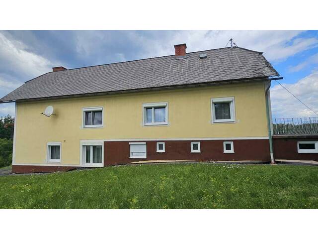 Immobilie in Kapfenstein - ** Geschmackvolles Zweifamilienwohnhaus - ca. 1,9ha LW-Fläche mit Wald ** unvergleichbarer Panoramablick auf Schloss Kapfenstein und das steirische Hügelland ** - Bild 2