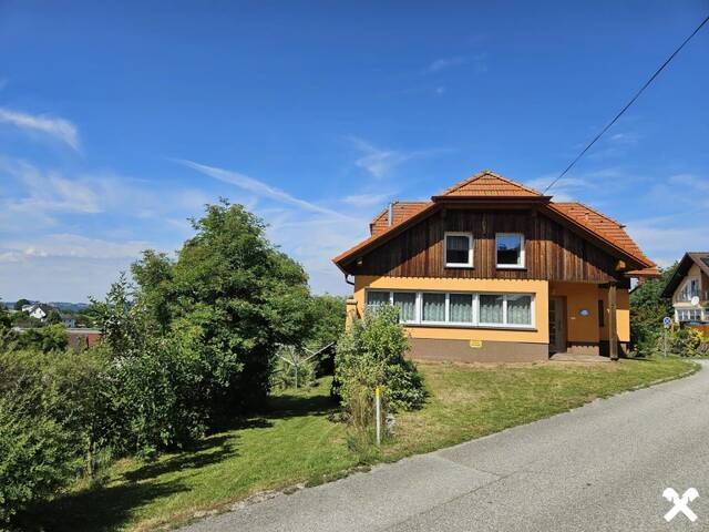 Immobilie in Mönchdorf - Generalsaniertes Wohnhaus in Zentrumslage - Bild 0