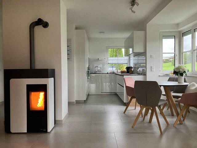 Immobilie in Henndorf am Wallersee - LUFTIG & HELL IN HENNDORF A. WALLERSEE! 118 m² Maisonette mit Stil! - Bild 2