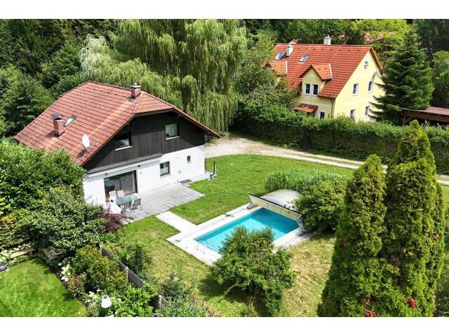 Immobilie in Purkersdorf - Grünruhelage am Waldrand! Familienidyll mit großem Garten, Schwimmbecken und Sauna - Bild 1