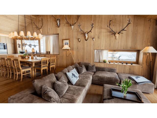 Immobilie in Lech - A unique 4-bedroom triplex penthouse for sale in Lech am Arlberg - Bild 2