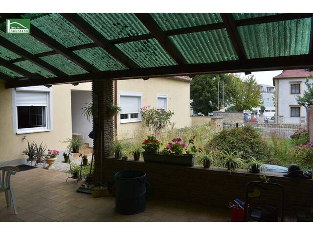 Immobilie in Eisenstadt - Ihr Traumhaus in Eisenstadt: Gepflegtes Einfamilienhaus mit Garten und Garage - JETZT ANFRAGEN - Bild 2