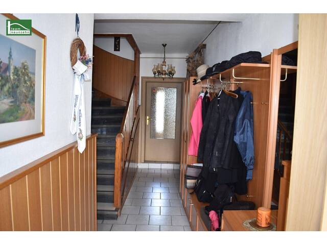 Immobilie in Eisenstadt - Ihr Traumhaus in Eisenstadt: Gepflegtes Einfamilienhaus mit Garten und Garage - JETZT ANFRAGEN - Bild 3