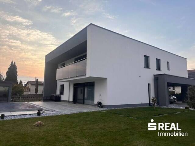 Immobilie in Pucking - Großes Wohnhaus mit Pool in 4055 Pucking - Bild 0