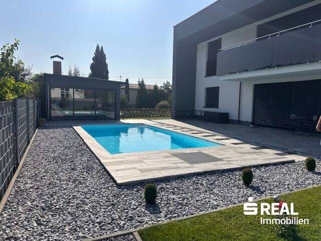 Immobilie in Pucking - Großes Wohnhaus mit Pool in 4055 Pucking - Bild 2