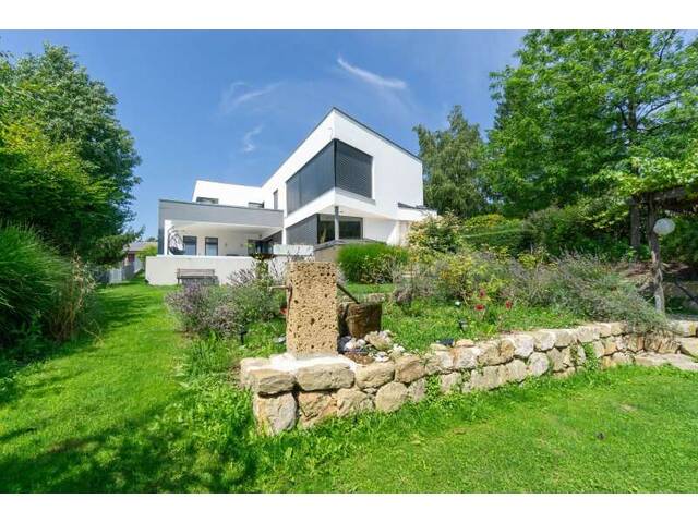 Immobilie in Altlengbach - Luxus im Grünen: Architektenvilla mit mediterranem Flair und Alpenpanorama - Bild 2