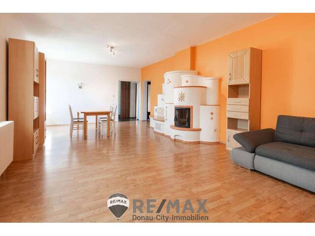 Immobilie in Langenlebarn-Oberaigen - Stilvolles Wohnen mit Pool - ohne Garten, aber mit WOW Effekt! - Bild 0