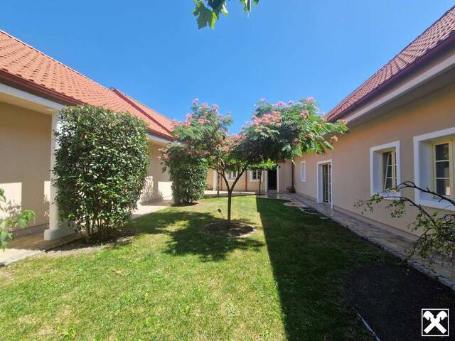 Immobilie in Frauendorf an der Schmida - VIEL LIEBE ZUM DETAIL - IDEAL FÜR TIERFREUNDE & FREUNDE VON LUXURIÖSEM WOHNEN AM LAND - Bild 1