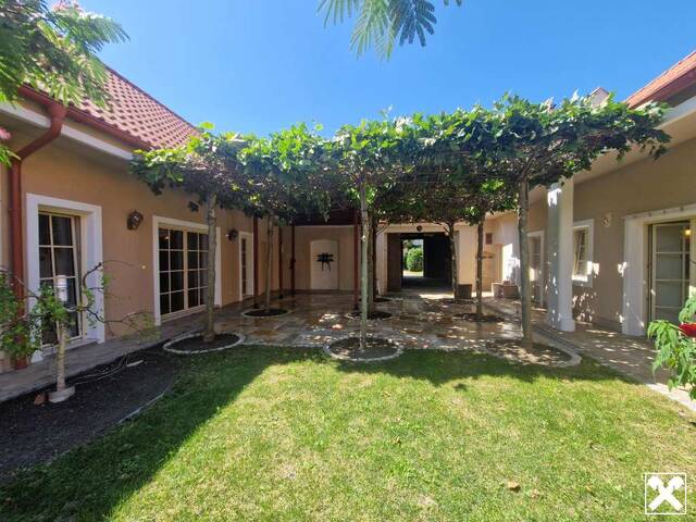 Immobilie in Frauendorf an der Schmida - VIEL LIEBE ZUM DETAIL - IDEAL FÜR TIERFREUNDE & FREUNDE VON LUXURIÖSEM WOHNEN AM LAND - Bild 3