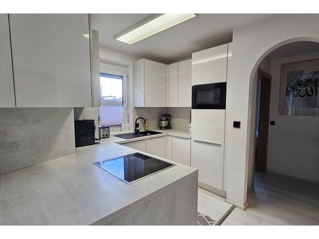 Immobilie in Vomp - Praktisch eingeteilte Familienwohnung mit Garten in Top Zustand - Bild 4