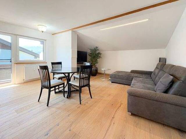 Immobilie in Oberndorf in Tirol - Moderne Dachgeschosswohnung in Waldnähe mit Balkon (06432) - Bild 0