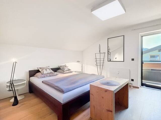 Immobilie in Oberndorf in Tirol - Moderne Dachgeschosswohnung in Waldnähe mit Balkon (06432) - Bild 2