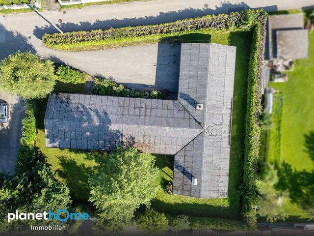 Immobilie in Seewalchen am Attersee - Bungalow mit zwei Wohneinheiten auf rund 1.800 m² großem Grundstück in Ruhelage - Bild 2