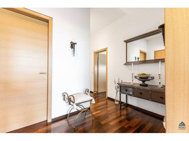 Immobilie in Zell am Moos - Sonne und See erleben: geräumige 3-Zimmer-Dachgeschoß-Wohnung in Zell am Moos - Bild 3