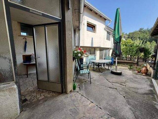 Immobilie in Rohrbach an der Lafnitz - Wohnhaus mit Potenzial auf großem Grundstück und kleiner Waldparzelle in Rohrbach an der Lafnitz - Bild 2