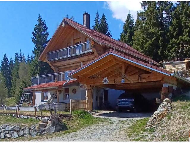 Immobilie in Hochrindl - Hochrindl Blockhaus in Bestlage mit Traumblick incl. Ferienwohnung - Bild 1