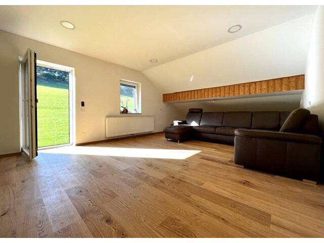 Immobilie in Oberhofen am Irrsee - Wohnen am Irrsee - Teilsaniertes Einfamilienhaus mit Seeblick - Bild 4