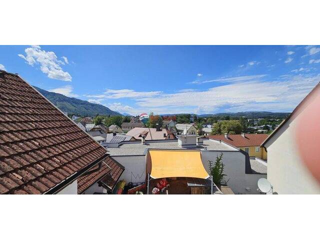 Immobilie in Ferlach - Romantische Maisonette mit Kaminofen & Terrasse im Herzen von Ferlach - Bild 1
