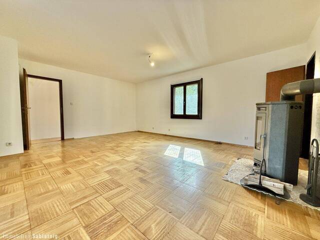 Immobilie in Pöttsching - EXKLUSIVES EINFAMILIENHAUS in 1. Reihe am Pöttschinger See! Wohnen, wo andere Urlaub machen! - Bild 1