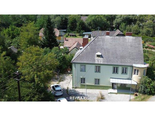 Immobilie in Burg - Mehrfamilienhaus mit großem Potenzial - perfekt für Anleger oder große Familien - Bild 2