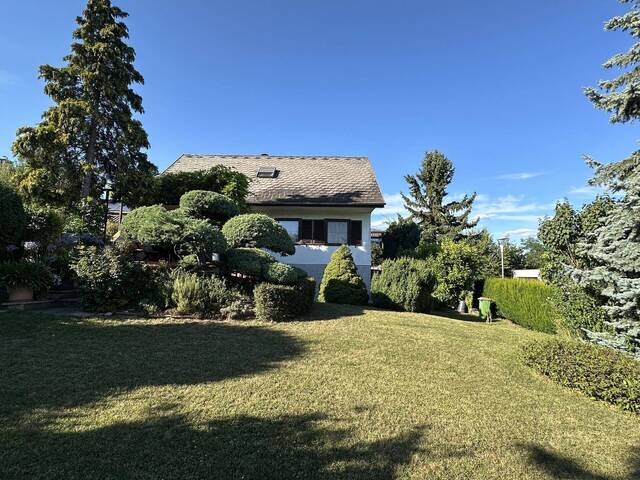 Immobilie in Jedenspeigen - Charmantes Einfamilienhaus mit idyllischem Garten - Bild 0