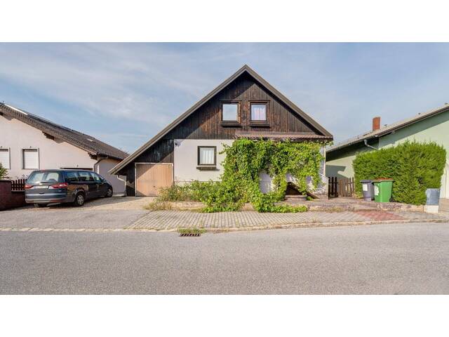 Immobilie in Untersiebenbrunn - Einfamilienhaus am Ortsrand von Untersiebenbrunn - Bild 0