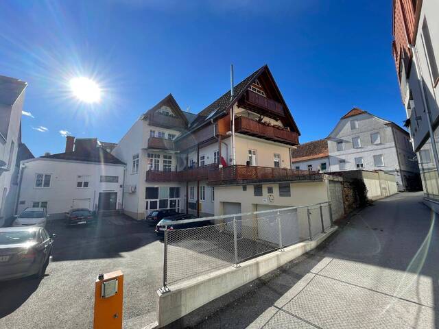 Immobilie in Hartberg - Helle 2-Zimmer-Dachgeschosswohnung (ca. 63 m²) mit Klima und Parkplatz im Zentrum von Hartberg - Bild 1