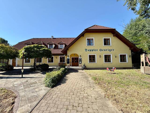 Immobilie in Sierndorf - Top-Lage mit Schnellstraßenauffahrt: Gastro, Wohnen, Arbeiten oder Bauträgerprojekt! - Bild 0